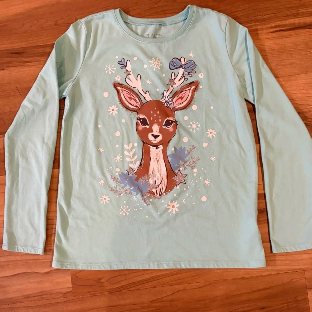 NWOT, Girl’s Winter Deer Graphic Long Sleeve with Glitter, Blue, Size 10/12